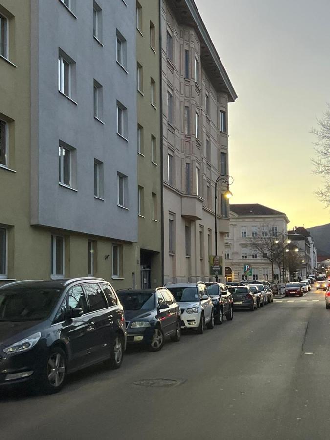 Sehr Gemutliche Wohnung Baden Luaran gambar